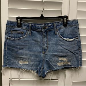 universal thread medium wash blue jean denim shorts